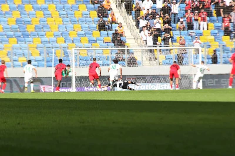 Trendyol Süper Lig'in 7. Haftasında Gençlerbirliği evinde Amed Sportif Faaliyetler ile karşılaşıyor. Müsabakanın ilk yar