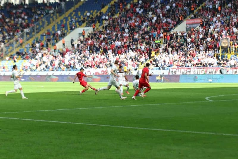 Trendyol Süper Lig'in 7. Haftasında Gençlerbirliği evinde Amed Sportif Faaliyetler ile karşılaşıyor. Müsabakanın ilk yar