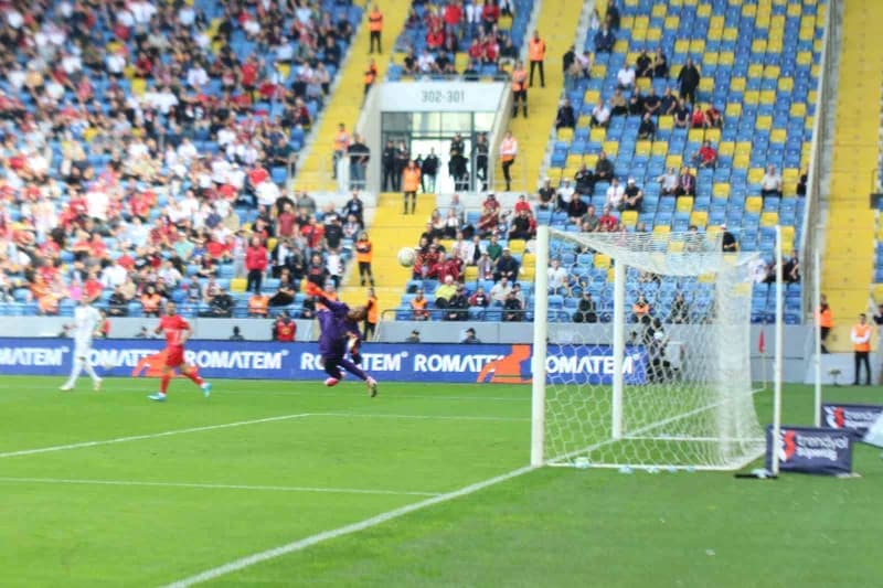 Trendyol Süper Lig'in 7. Haftasında Gençlerbirliği evinde Amed Sportif Faaliyetler ile karşılaşıyor. Müsabakanın ilk yar