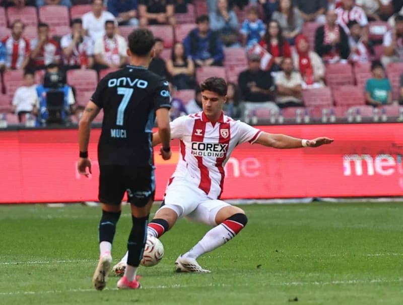 Trendyol Süper Lig 7. hafta maçında Samsunspor ile Trabzonspor 19 Mayıs Stadyumu'nda karşılaşıyor
