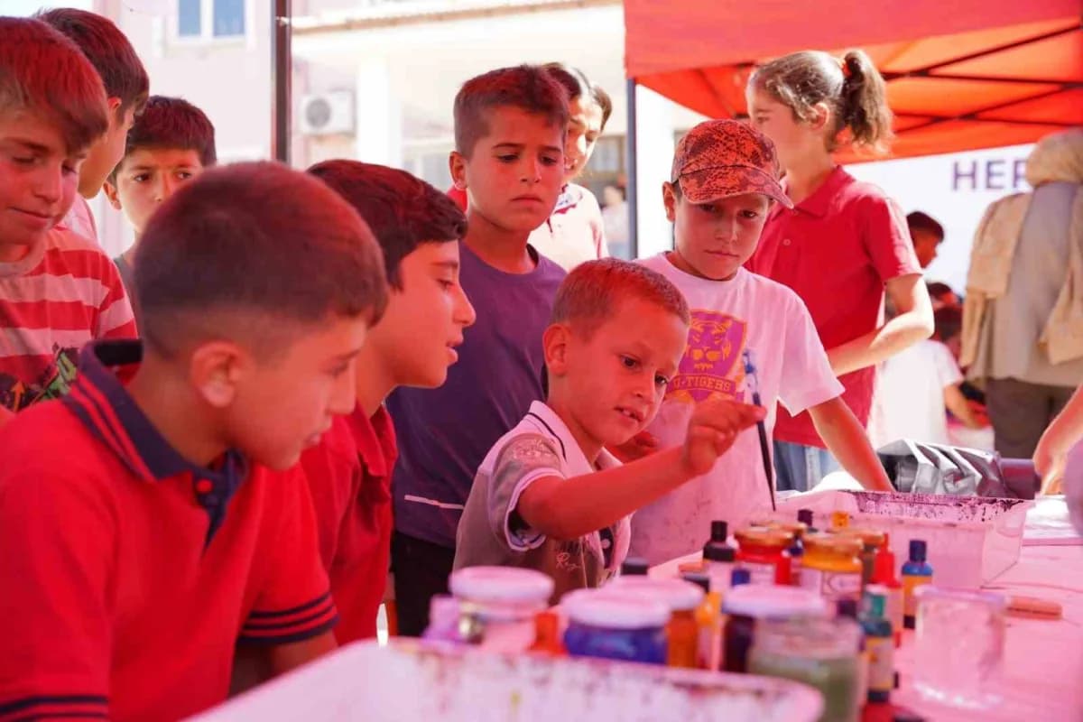 TÜBİTAK 4007 desteğiyle düzenlenen BilimFest Tuzla Bilim Şenliği, 8-10 Ekim tarihleri arasında Şelale Eğitim Parkı’nda ç