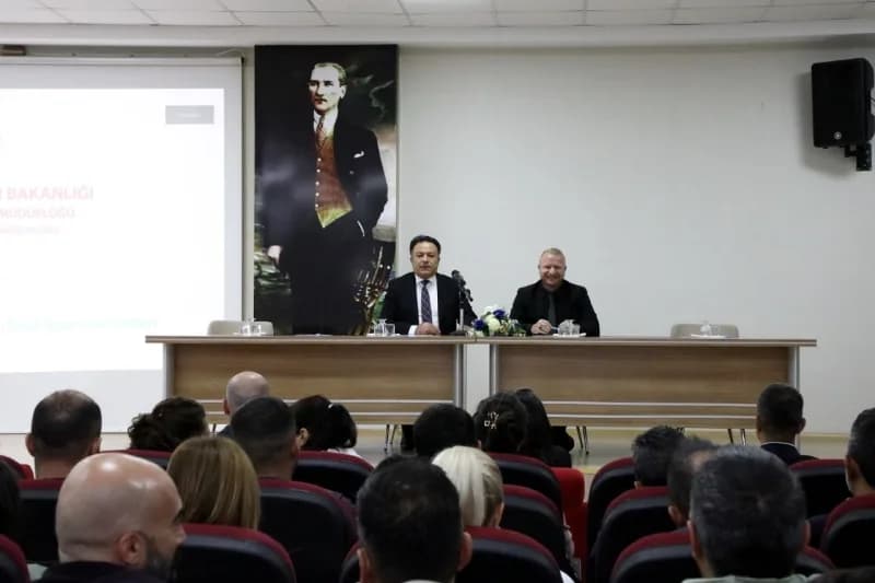 Tunceli’de Okul sporlarının daha etkin ve yaygın hale getirilmesi için değerlendirme toplantısı yapıldı.