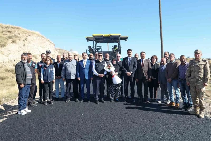 Tunceli’de 120 kilometrelik Sıcak asfalt hedefi tamamlandı, yıl sonu hedefi 140 kilometreye çıkarıld