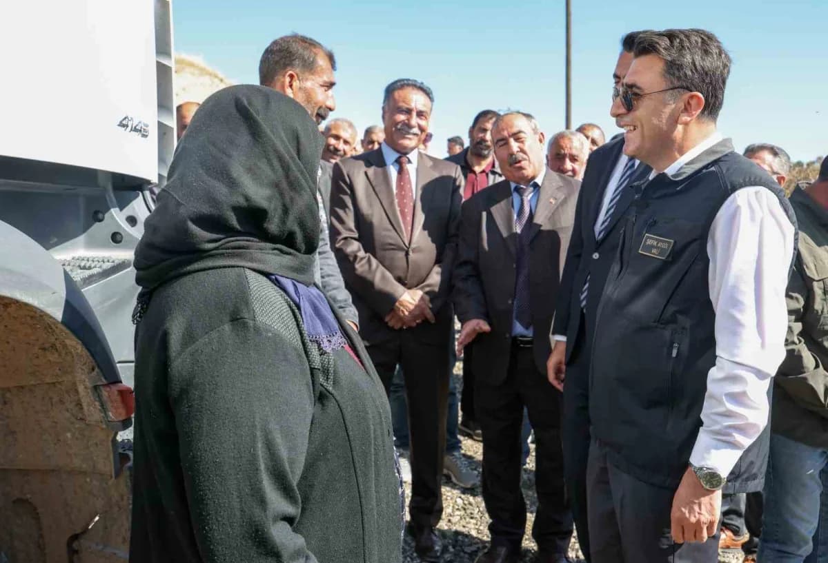 Tunceli’de 120 kilometrelik Sıcak asfalt hedefi tamamlandı, yıl sonu hedefi 140 kilometreye çıkarıld
