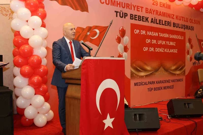 Dr. Hasan Tahsin Sanisoğlu ise konuşmasında tüp bebek tedavisinde bilimin, sabrın ve umudun önemine