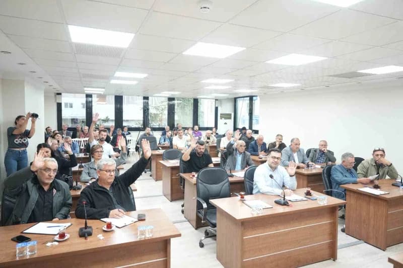 Turgutlu Belediyesi Ekim Ayı Meclis Toplantısı, Başkan Vekili Hüseyin Maliz başkanlığında gerçekleştirildi. Toplantıda 1
