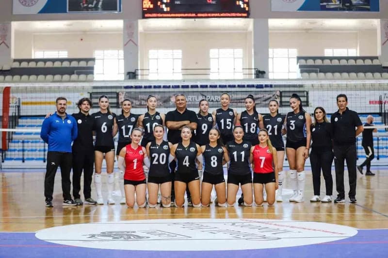 Turgutlu Belediyesi Kadın Voleybol Takımı, TVF Kadınlar 2. Ligi’ndeki yeni sezona fırtına gibi başladı. Sahasında Venüs