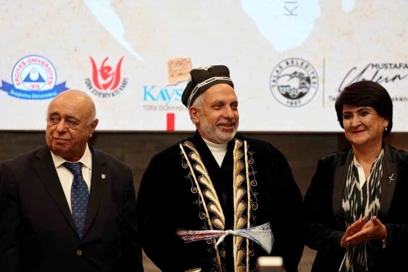 Talas Belediyesi'nin öncülüğünde düzenlenen 2. Talas Türk Dünyası Şair ve Yazarlar Buluşması, şiir ve kardeşlik mesajlar