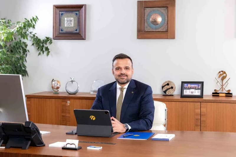 Turkcell Genel Müdürü Ali Taha Koç, GSMA Yönetim Kurulu toplantısında konuşma yaparken