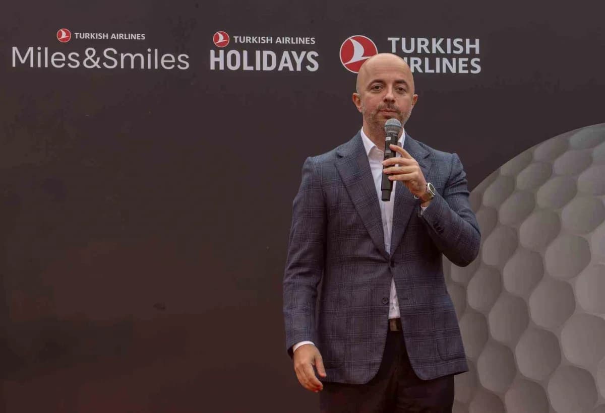 Türk Hava Yolları Genel Müdürü ve İcra Komitesi Üyesi Ahmet Olmuştur