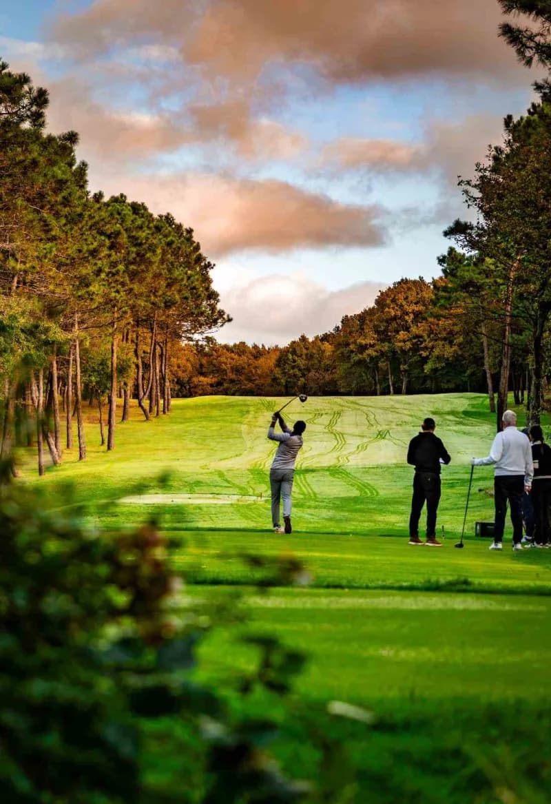 Türk Hava Yolları tarafından Kemer Golf & Country Club'da amatör golfçülere yönelik Turkish Airlines