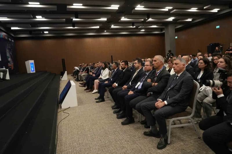 Antalya'da gerçekleştirilen 77. Uluslararası UZAY Kongresi (IAC 2026) kapsamında "Çağlar Arasında Köprü:ipek Yolu Astron