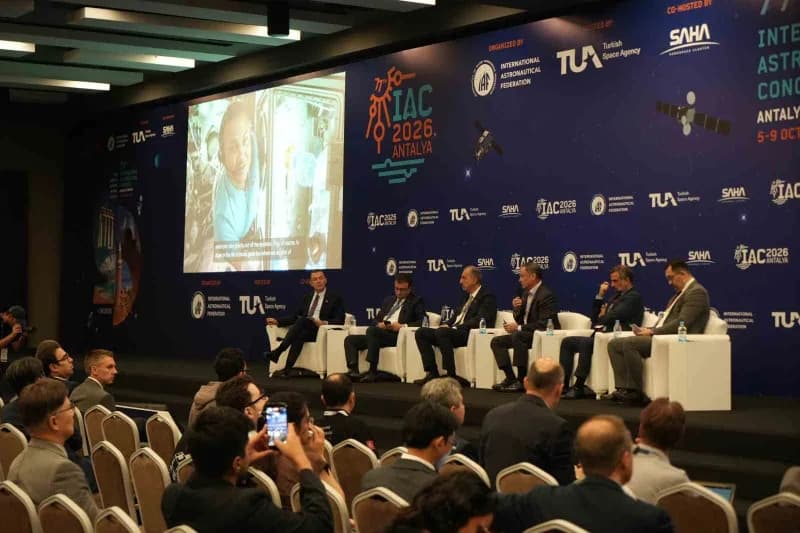 Antalya'da gerçekleştirilen 77. Uluslararası UZAY Kongresi (IAC 2026) kapsamında "Çağlar Arasında Köprü:ipek Yolu Astron