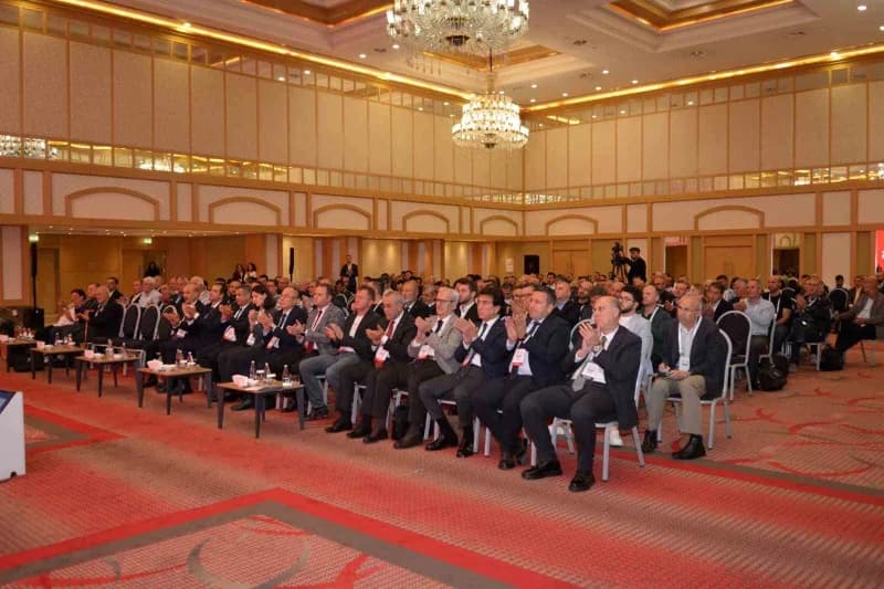 Türkiye Bisiklet Federasyonu yönetimi, Mali kurulda delegelerin oylarıyla güven tazeledi.