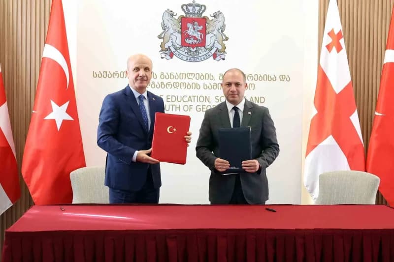 Yükseköğretim Kurulu Başkanı Erol Özvar'ın Gürcistan'a gerçekleştirdiği resmi ziyarette, Türkiye ile