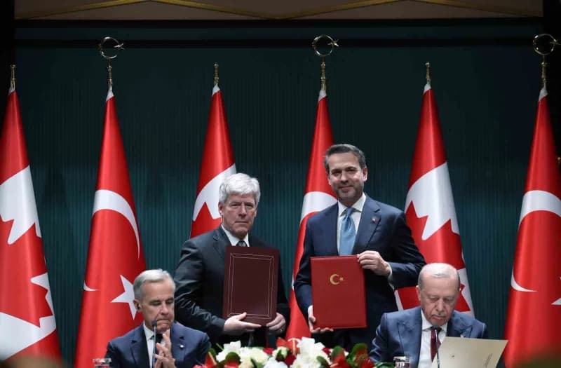 "Enerji Alanında İşbirliğine Dair Ortak Bildiri"yi, Enerji ve Tabii Kaynaklar Bakanı Alparslan Bayra