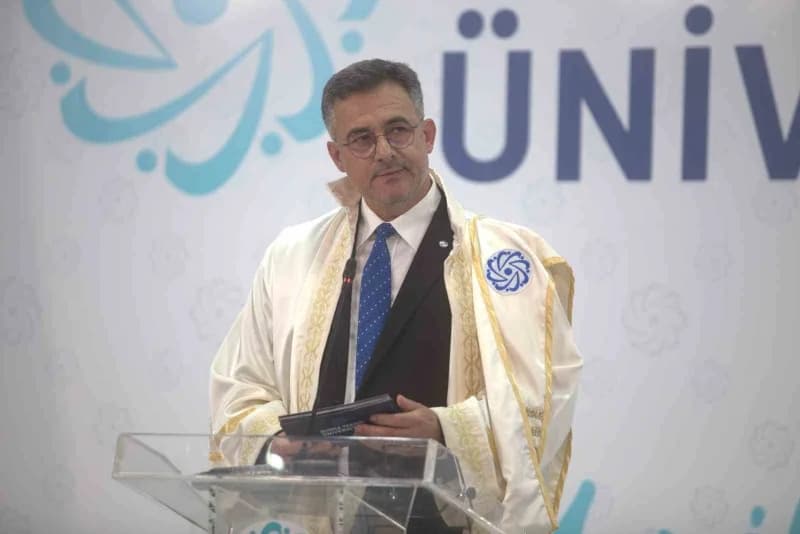 Bursa Teknik Üniversitesi Rektörü Prof. Dr. Naci Çağlar
