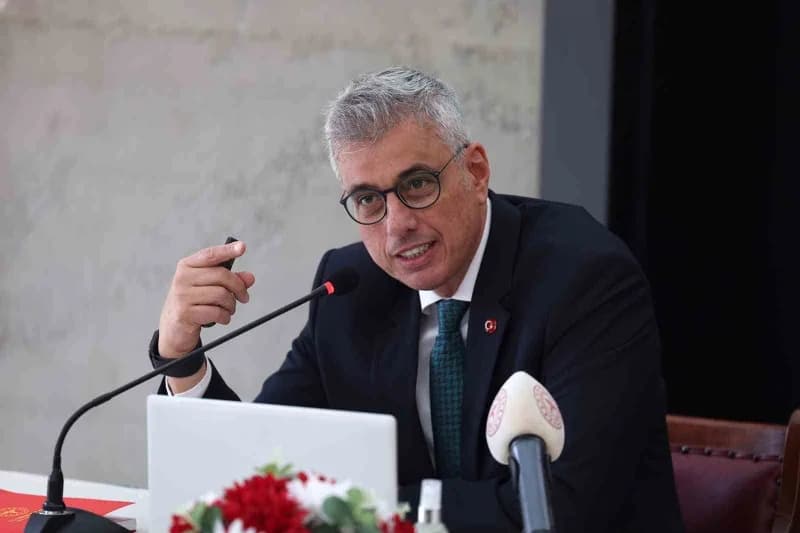 Sağlık Bakanı Kemal Memişoğlu, bugün Türk Parlamenterler Birliği Programı’na katıldı. Bakan Memişoğl