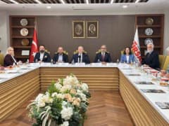 TTI İzmir Uluslararası Turizm Ticaret Fuarı için hazırlanan stantlar ve turizm sektörü temsilcileri
