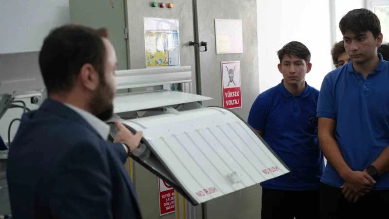 Ankara’nın Kızılcahamam ilçesinde bulunan TUSAŞ Şehit Hakan Gülşen Mesleki ve Teknik Anadolu Lisesi,