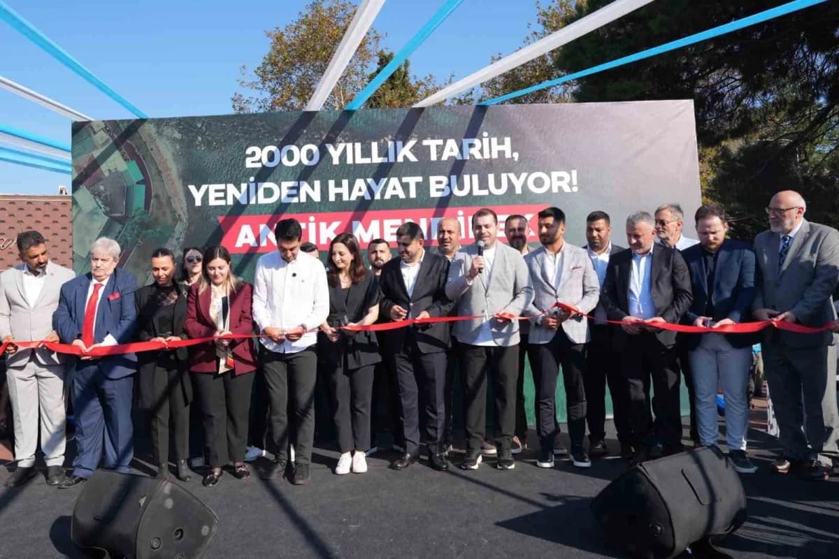 Tuzla'da 2 bin yıllık geçmişe sahip sit alanı statüsündeki Antik Mendirek, yürütülen kapsamlı düzenleme çalışmalarının a