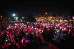 Tuzla Sahil Tören Alanı’nda Cumhuriyet Bayramı kutlamaları için hazırlanan sahne ve etkinlik alanı