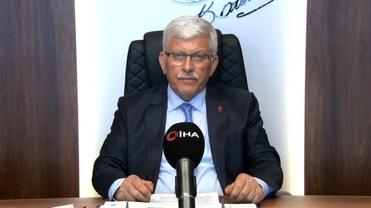 Türk Veteriner Hekimleri Birliği Başkanı Ali Eroğlu kongre öncesi açıklama yapıyor