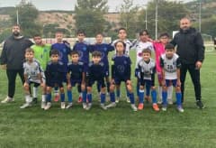 U12 Gençler Ligi Bilecik derbisinde 1299 Bilecikspor ve BFA oyuncuları maçta mücadele ediyor