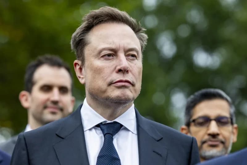 Elon Musk sosyal medya üzerinden Ukrayna insansız hava araçlarının Starshield ağı hız kısıtlamaları hakkında açıklama ya