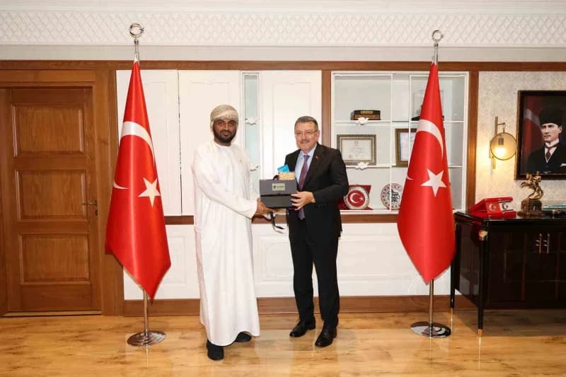 Trabzon Büyükşehir Belediye Başkanı Ahmet Metin Genç, belediyecilik alanındaki çalışmaları incelemek ve Türkiye’nin tecr