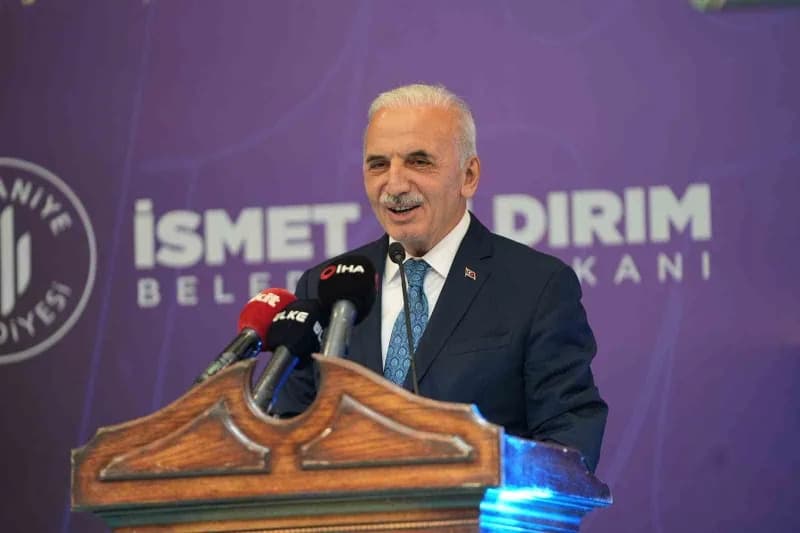 Ümraniye Belediye Başkanı İsmet Yıldırım konuşma yaptı