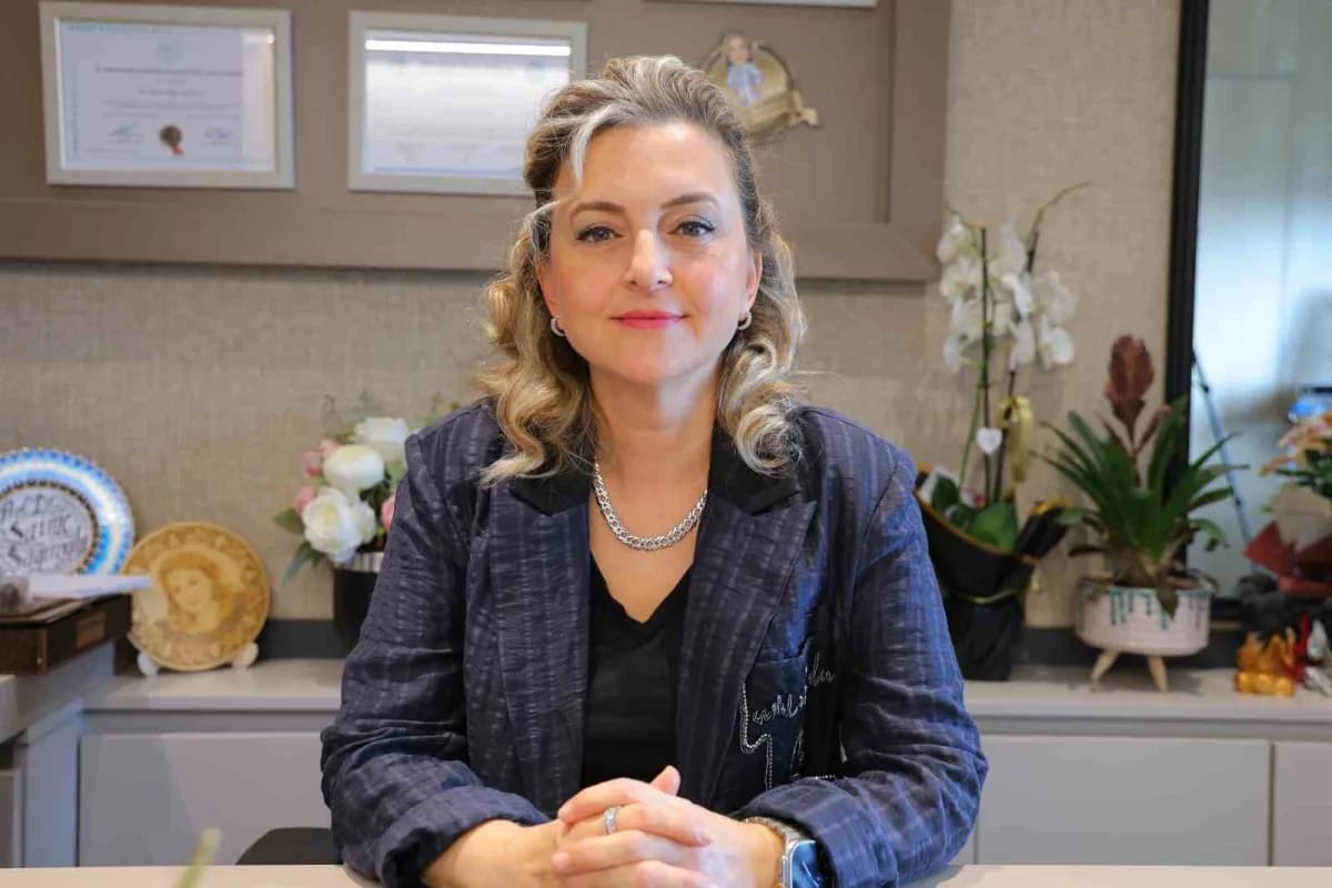 Horlama ve uyku apnesi hakkında değerlendirmelerde bulunan Prof. Dr. Saime Güzelsoy Sağıroğlu, nefesin burundan akciğerl