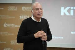 Dr. Yavuz Dizdar, Kocaeli Kitap Fuarı'nda ultra işlenmiş gıdalar hakkında konuşuyor