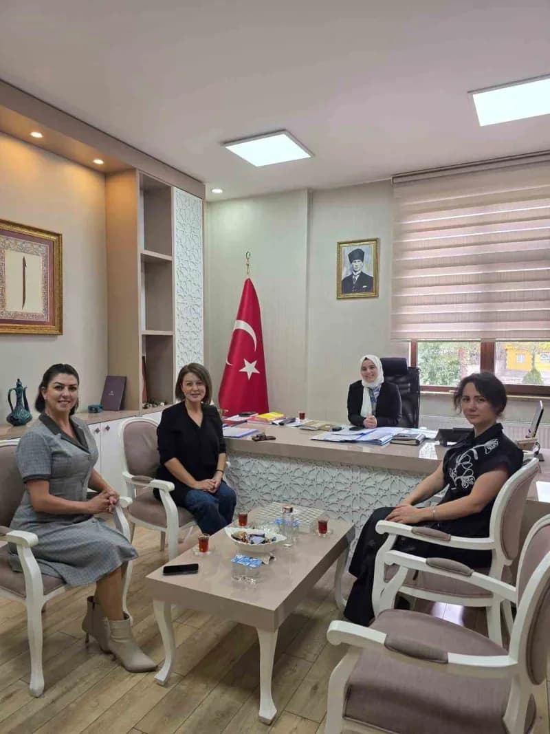 VİMEP Erzurum ekibi Erzurum Vali Yardımcısı Didem Dinç Özay ile görüşme yaparken