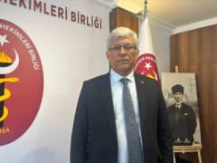 TVHB Başkanı Ali Eroğlu, hayvan koruma günü kapsamında açıklama yaparken