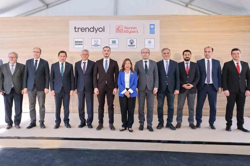 Yarının Köyleri Projesi'nin altıncı Dijital Merkezi, Konya'nın Karatay ilçesine bağlı Yarma Mahallesi'nde açıldı.