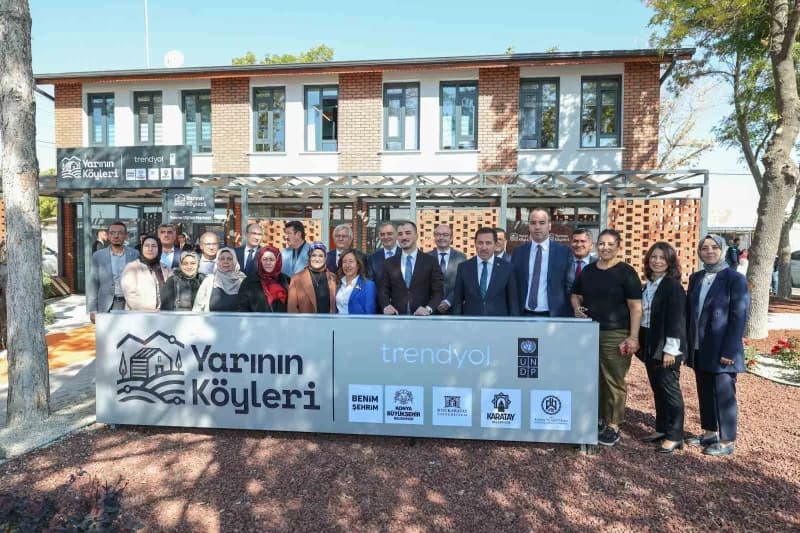 Yarının Köyleri Projesi'nin altıncı Dijital Merkezi, Konya'nın Karatay ilçesine bağlı Yarma Mahallesi'nde açıldı.
