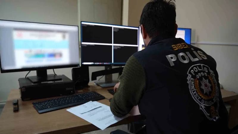 Kırıkkale merkezli 8 ilde yasa dışı bahis faaliyetlerine yönelik düzenlenen operasyonda 21 şüpheliden 18'i gözaltına alı