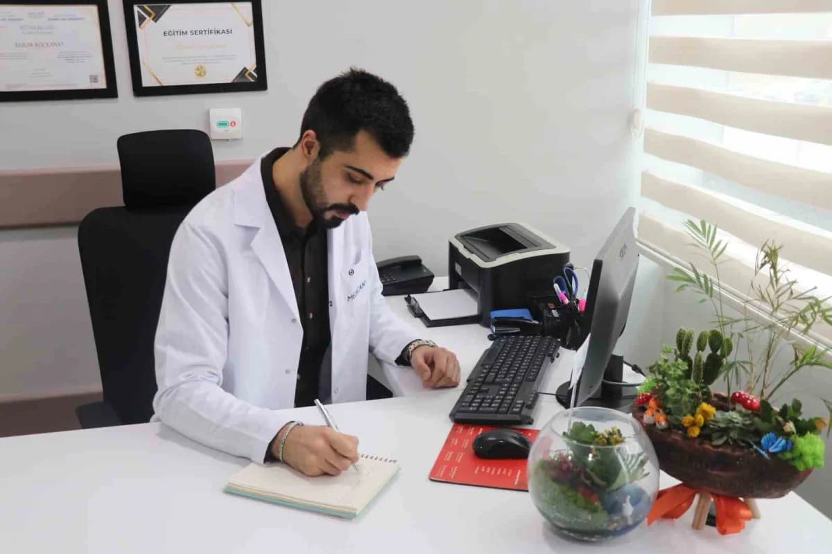 Psikolog Burak Koçkanat: "Sosyal medya yaşlı bireyin toplumla bağını koparmayan bir köprü"