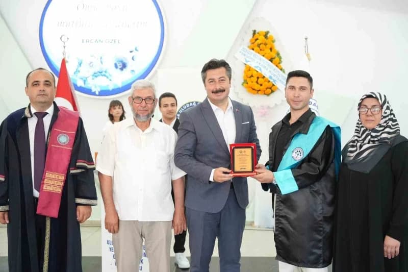 Bursa'nın Yenişehir ilçesinde üniversite öğrencilerinin yaşadığı barınma sorununa çözüm bulmak için Yenişehir Belediyesi