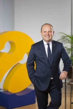 TÜBİTAK ve Turkcell iş birliğiyle geliştirilen yerli 6G akıllı yüzey teknolojilerinin saha testinden görüntü