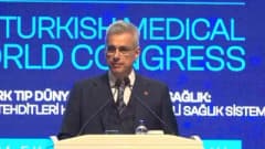 Sağlık Bakanı Kemal Memişoğlu, Türk Tıp Dünyası Kurultayı'nda konuşma yaparken