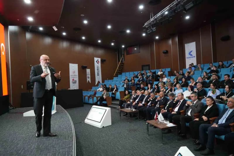 Yeşil Sanayi Buluşmaları toplantısının açılış konuşmalarının ardından söz alan Prof. Dr. Cengiz Türe, "Yeşil Mutabakat v