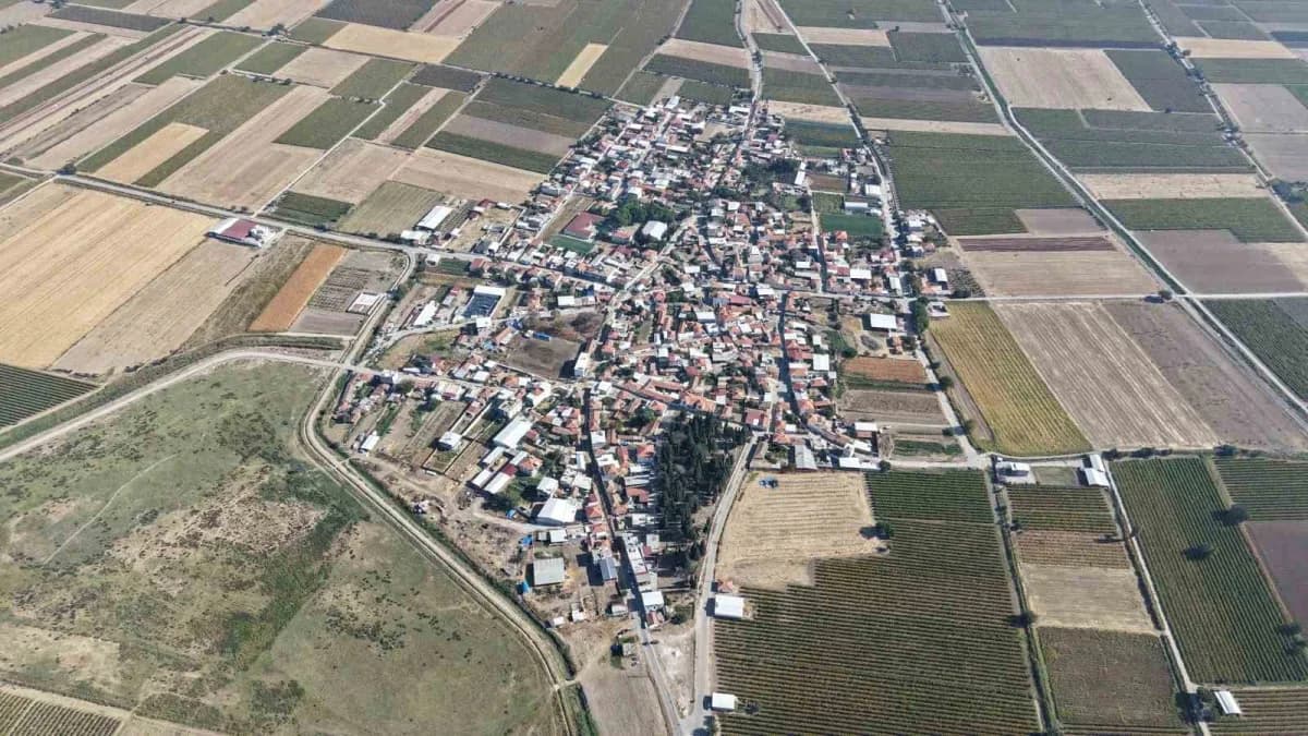 Manisa Büyükşehir Belediyesi ve MASKİ Genel Müdürlüğü, Şehzadeler ilçesine bağlı Yeşilköy Mahallesi’nde yaklaşık 40 yıld