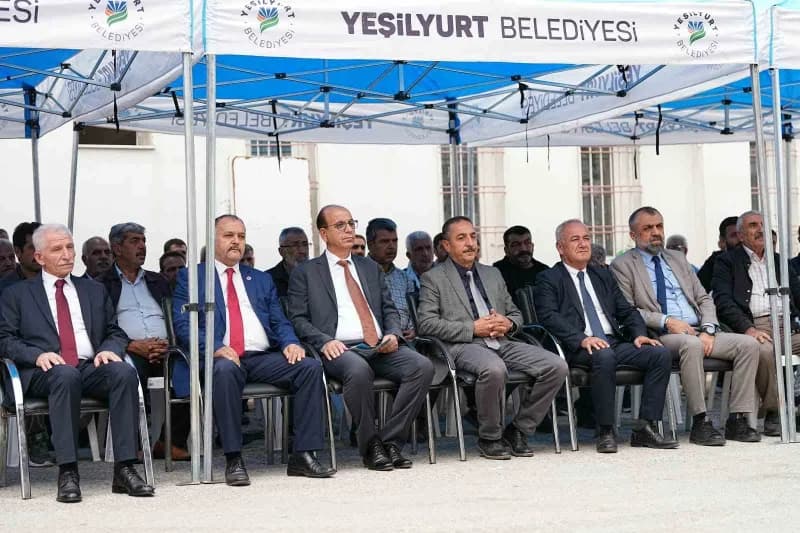Yeşilyurt Belediyesi’nden üreticilere 60 ton arpa desteği