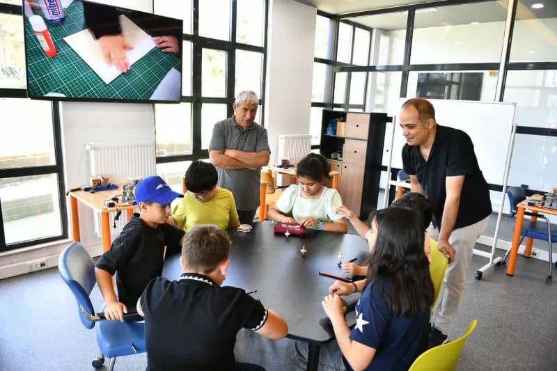 Yeşilyurt Bilim Merkezi’nde 1.500 öğrenci Bilim ve teknolojiyle buluştu