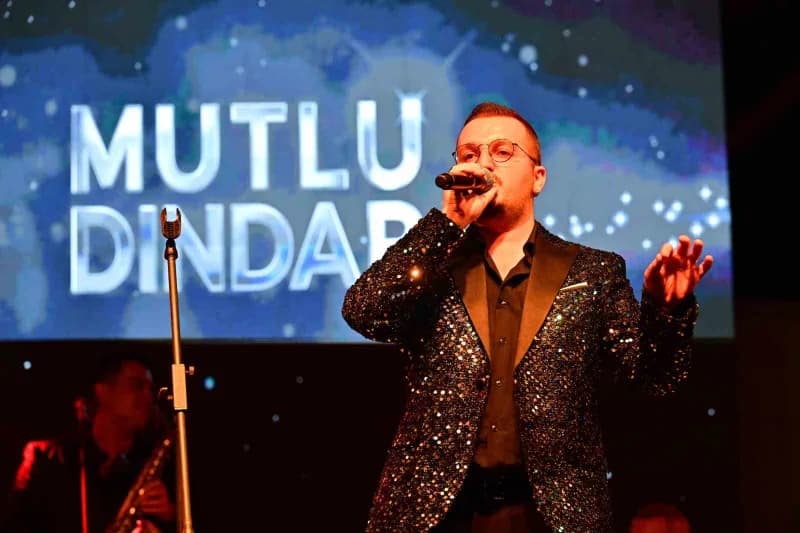 Yıldırım Belediyesi ve Bal-Göç iş birliğiyle düzenlenen 4’üncü Geleneksel Yıldırım Balkan Panayırı renkli görüntülere sa