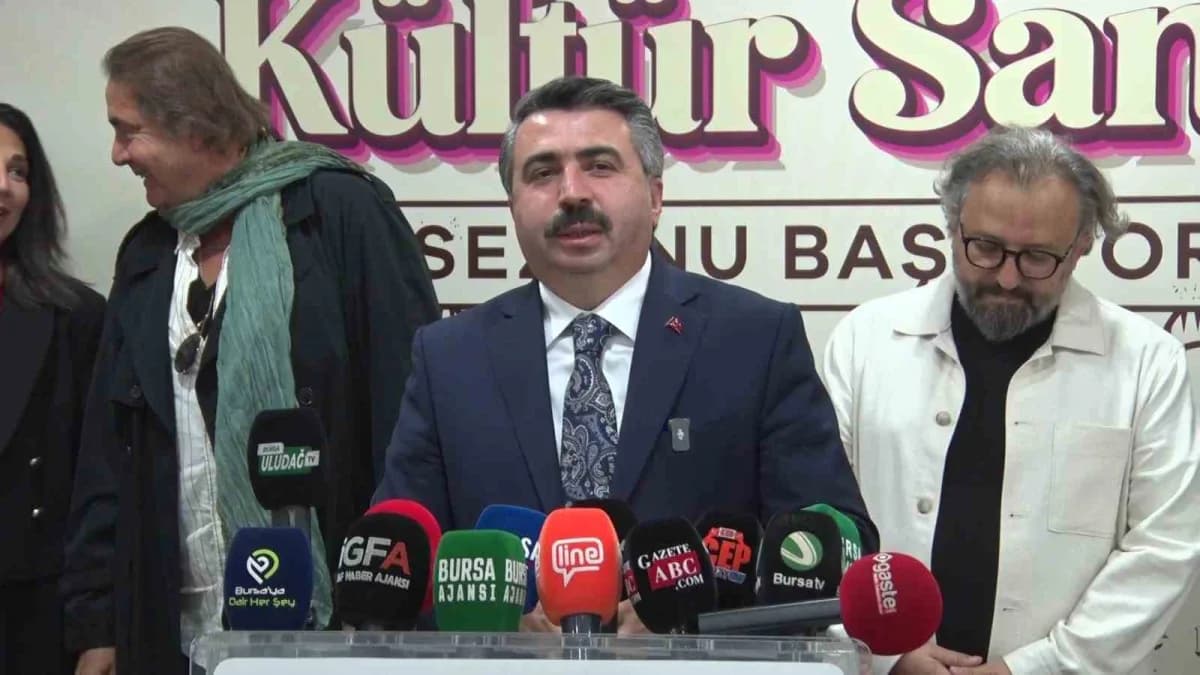 Bursa’nın Yıldırım ilçesinde 2026-2027 Kültür Sanat Sezonu, Necip Fazıl Kısakürek’in "Bir Adam Yaratmak" eserinden sinem