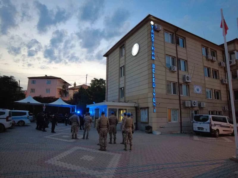 Yahşihan Belediyesine operasyon yapıldı