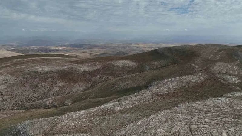 Yıllar önceki nasihati unutmadı, 2 bin 270 metrede ezan okuyup namaz kıldı